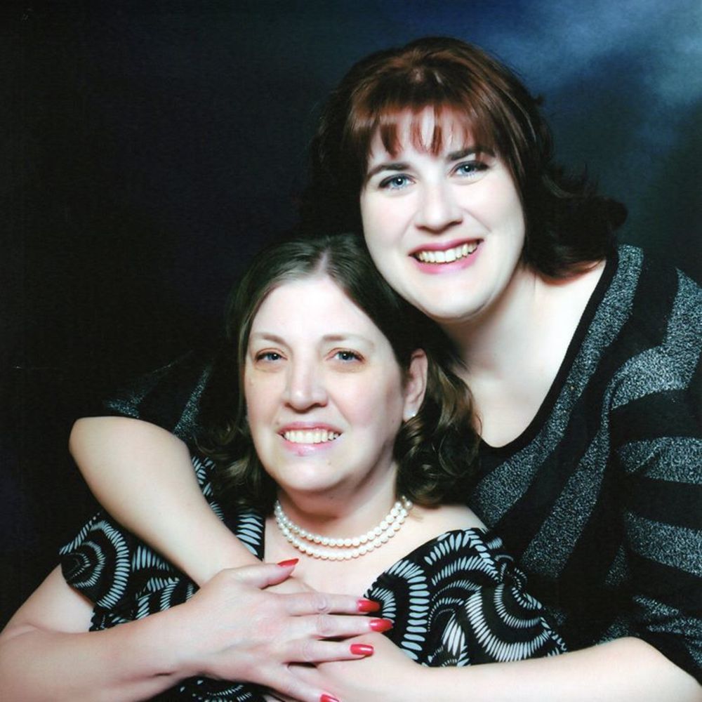 Meet your Posher, Iona